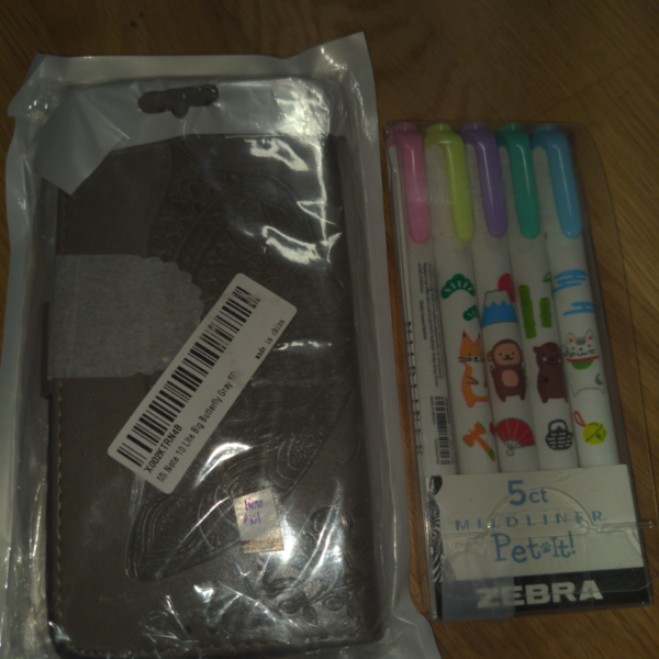 ✨ Tech & Stationery Bundle: Like New! ✨