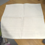 ✨ Fresh & Crisp: 100% Cotton Face Towel ✨