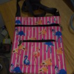 🦩 Vibrant Pink Flamingo Purse – Like New!